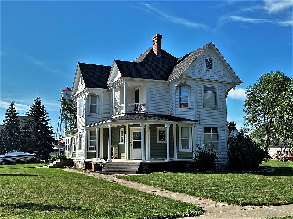 Photograph of Adam and Minnie Royhl House