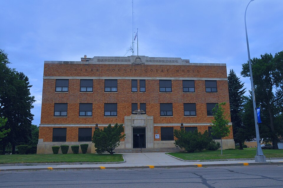 Photograph of Clark County Courthouse
