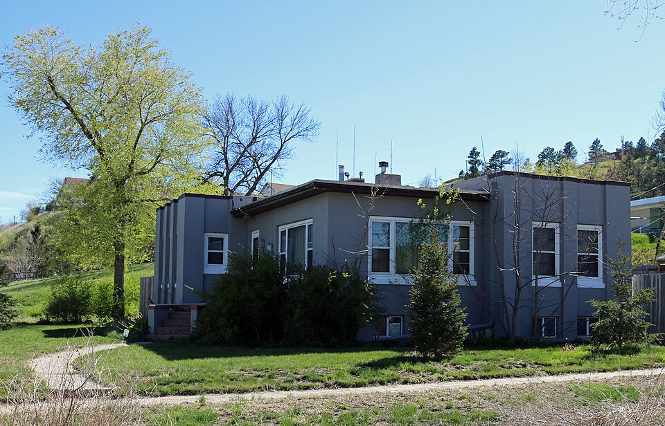 Photograph of Glenn W. Shaw House