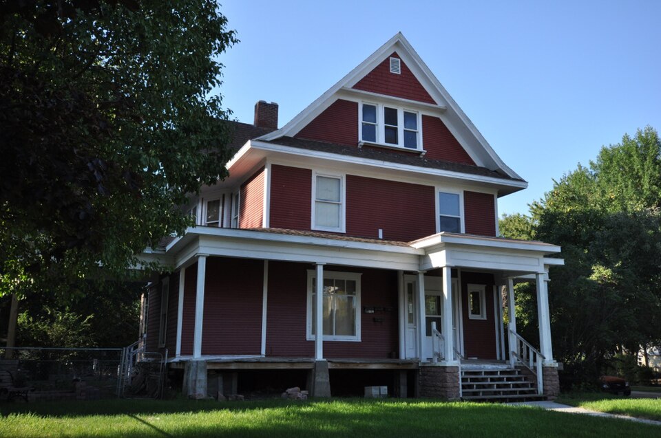 Photograph of E. B. Bobb House