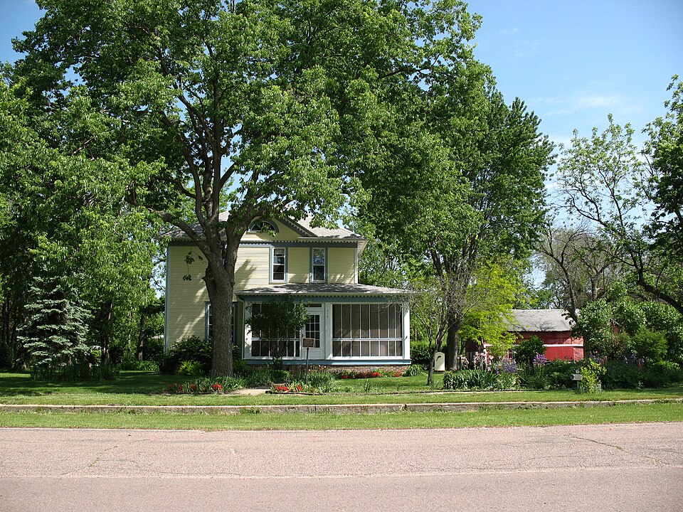 Photograph of Peter and Minnie Monfore House