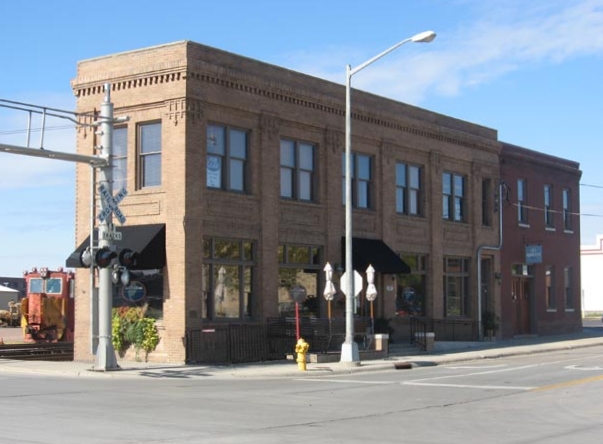 Photograph of Stock Yards State Bank and Tri-State Wholesale Grocery Co.