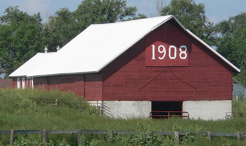 Photograph of L.P. Nielson Barn