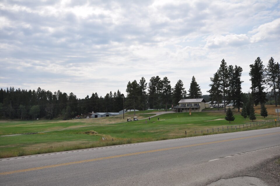Photograph of Tomahawk Lake Country Club