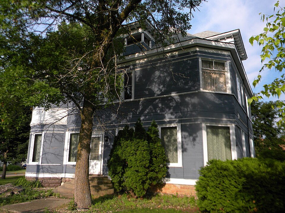 Photograph of James A. and Ida Bell Gold House