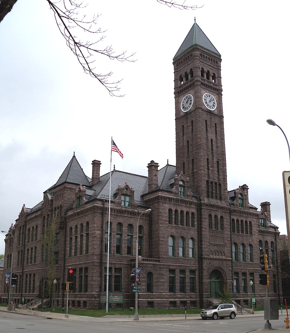 Photograph of Old Minnehaha County Courthouse