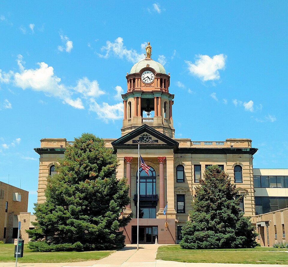 Photograph of Brown County Courthouse