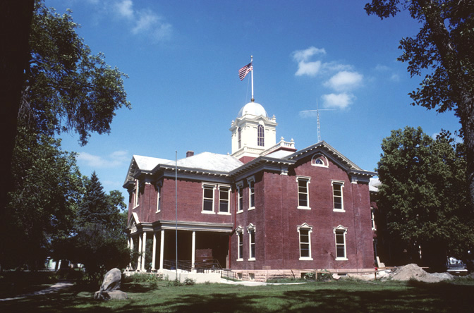 Photograph of Kingsbury County Courthouse