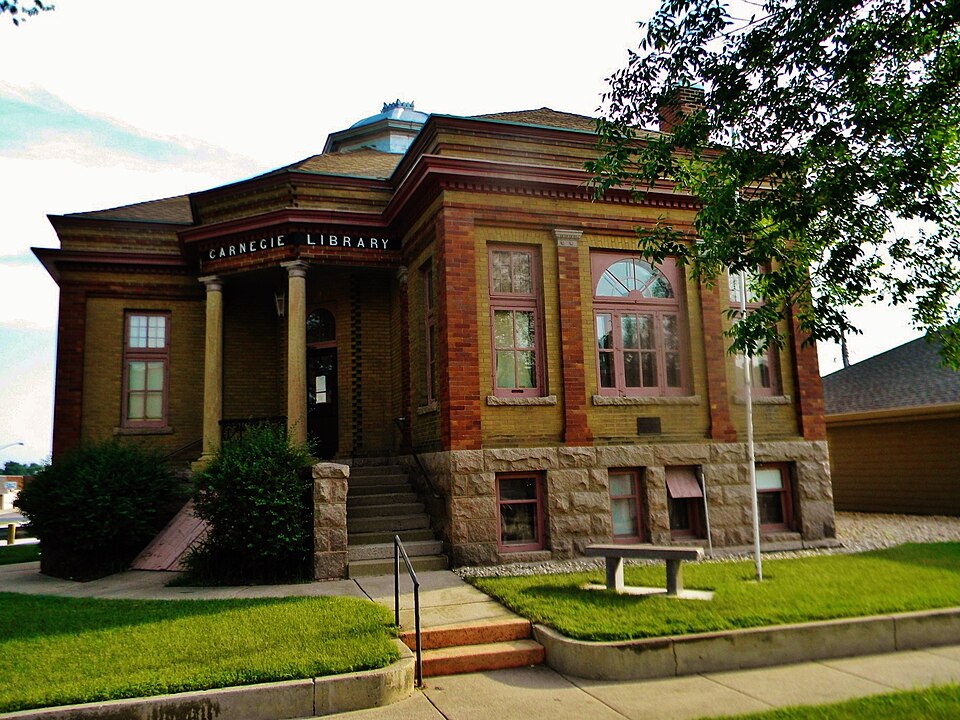 Photograph of Milbank Carnegie Library
