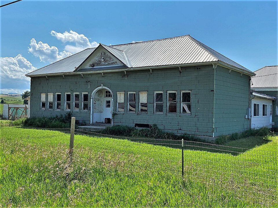 Photograph of St. Onge Schoolhouse