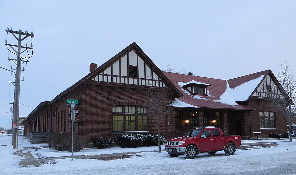 Photograph of Great Northern Railway Passenger and Freight Depot