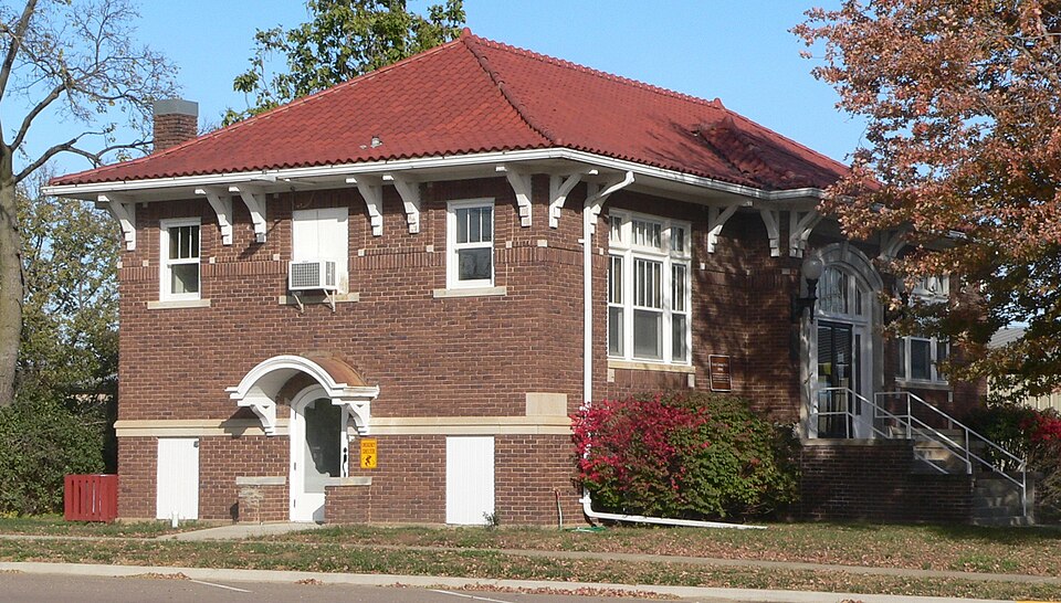 Photograph of Tyndall Public Library