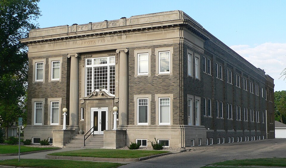 Photograph of Dakota Farmer Building