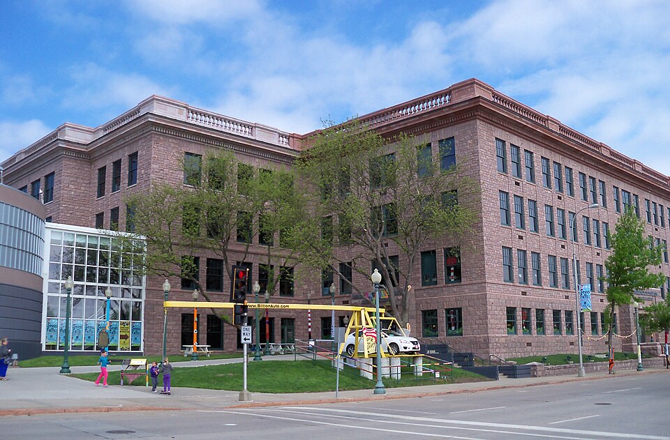 Photograph of Washington Pavilion of Arts and Science