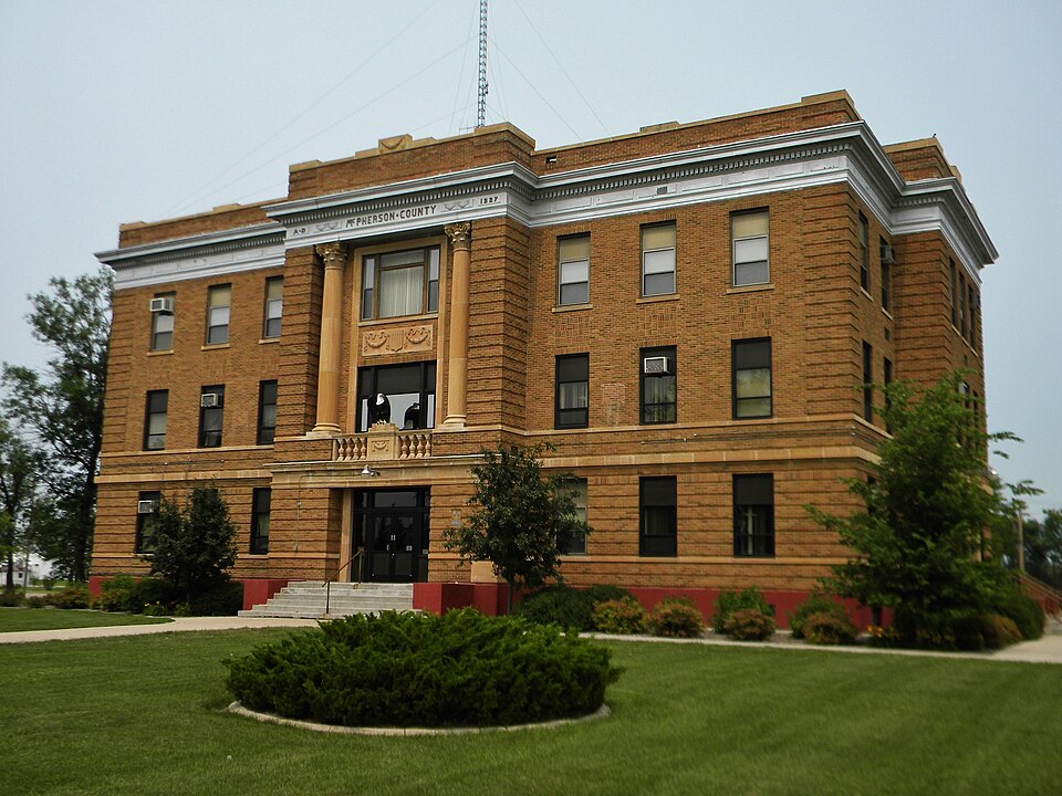 Photograph of McPherson County Courthouse