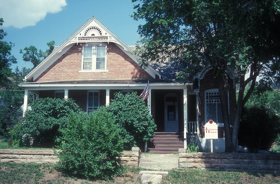 Photograph of Governor Leslie Jensen House