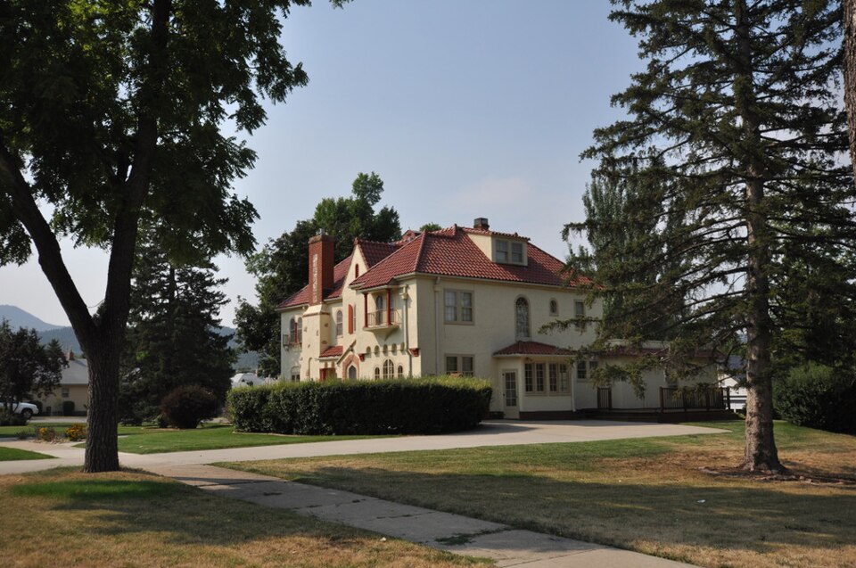 Photograph of Walter Dickey House