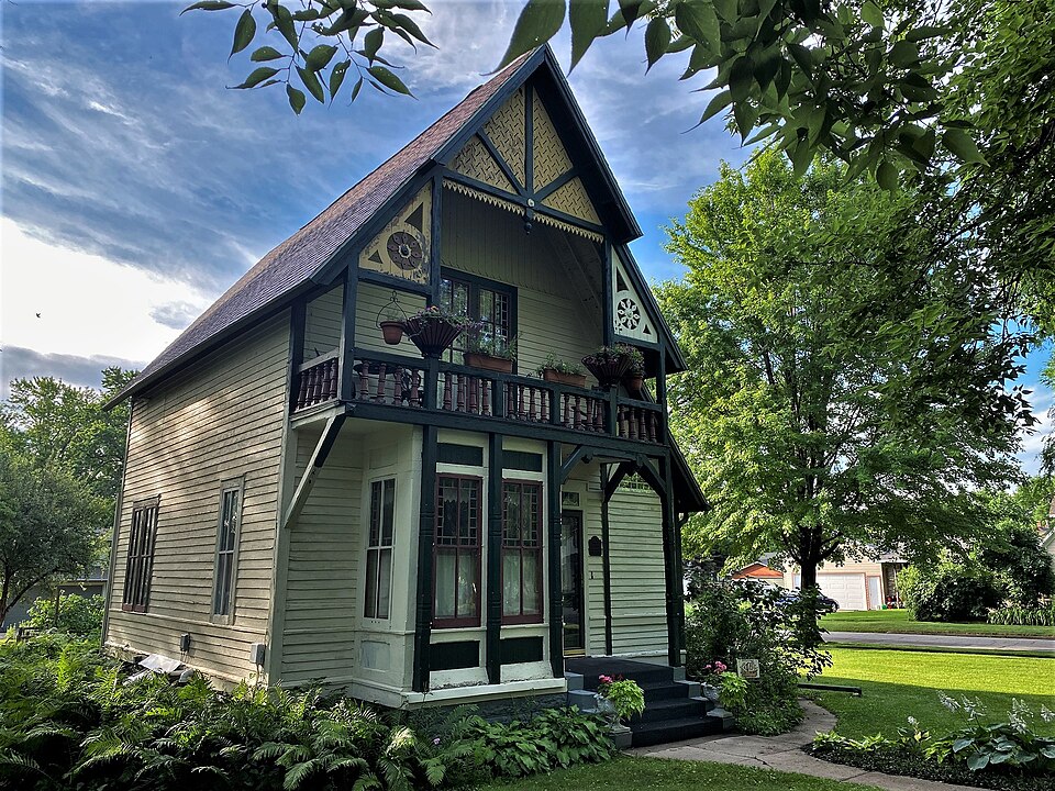 Photograph of Walter Willson House