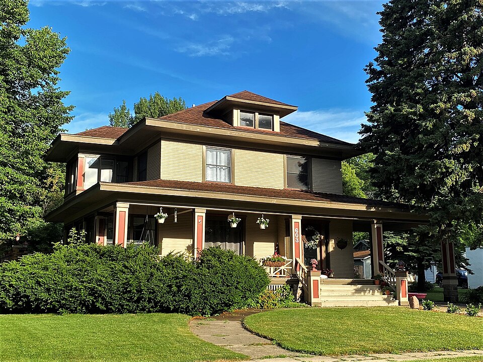 Photograph of Curt E. DeGraff House