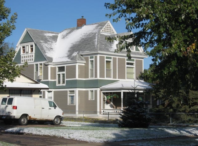 Photograph of E.J. and Alice Daniels House