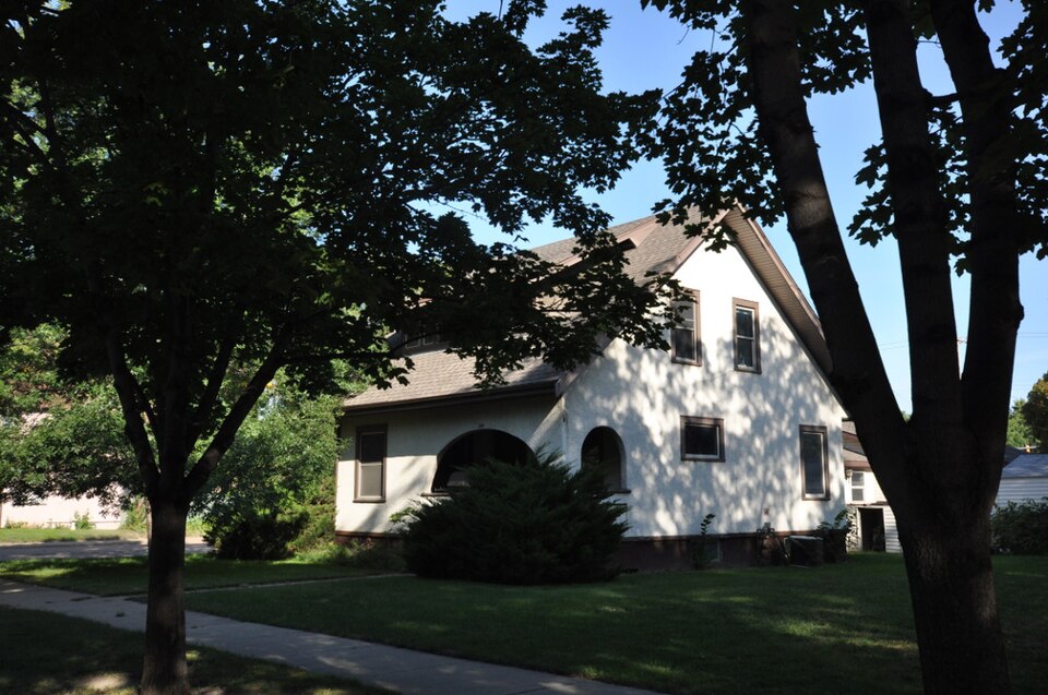 Photograph of C. E. Chambers House