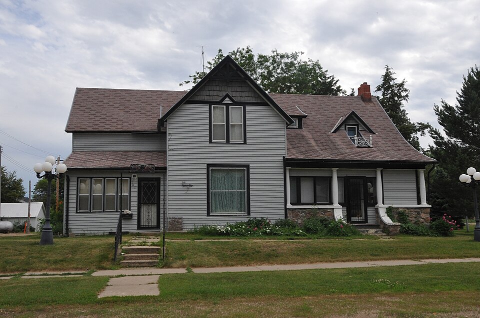 Photograph of Gov. Frank M. Byrne House