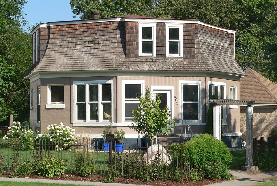 Photograph of Hattie O. and Henry Drake Octagon House
