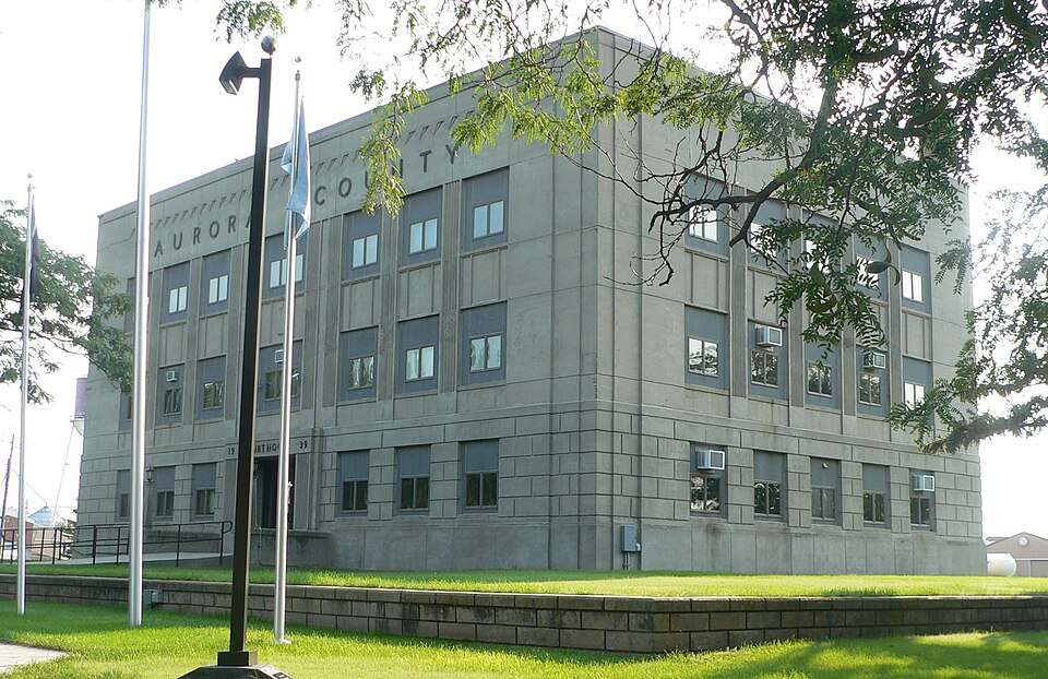 Photograph of Aurora County Courthouse