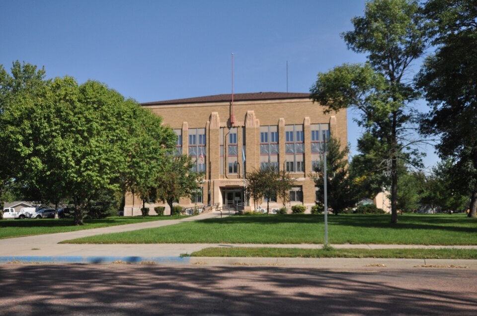 Photograph of McCook County Courthouse