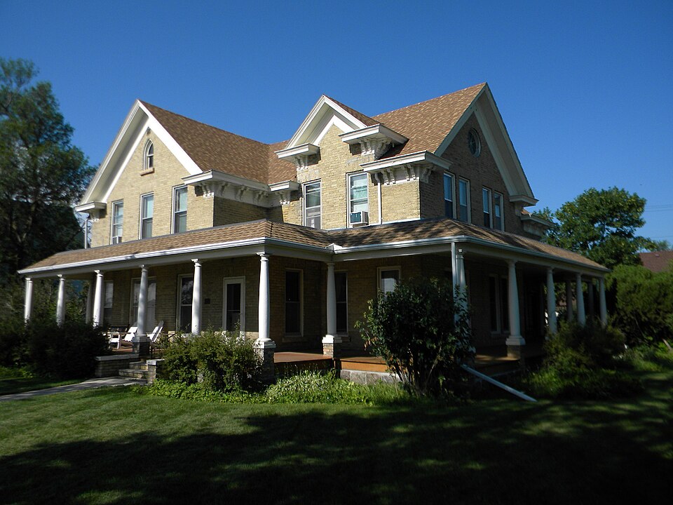 Photograph of Lars J. Fiksdal House