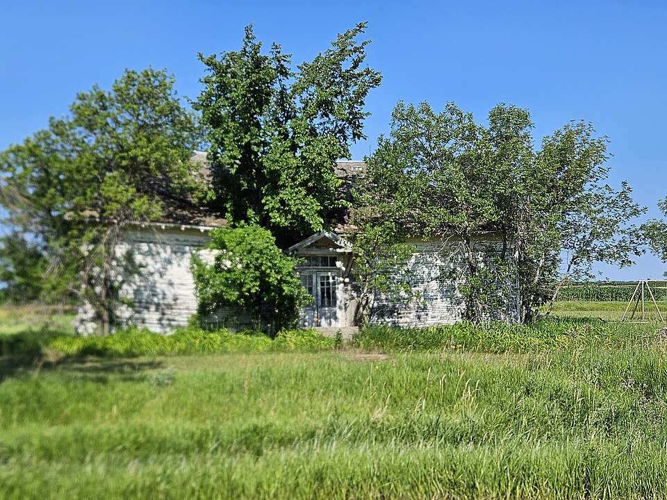 Photograph of Plana School