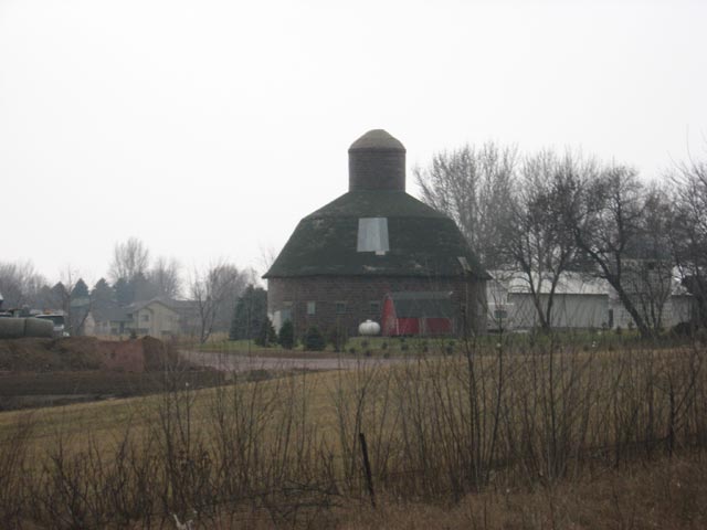 Photograph of Shafer Round Barn
