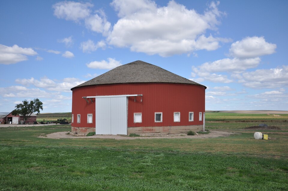 Photograph of Freier Round Barn