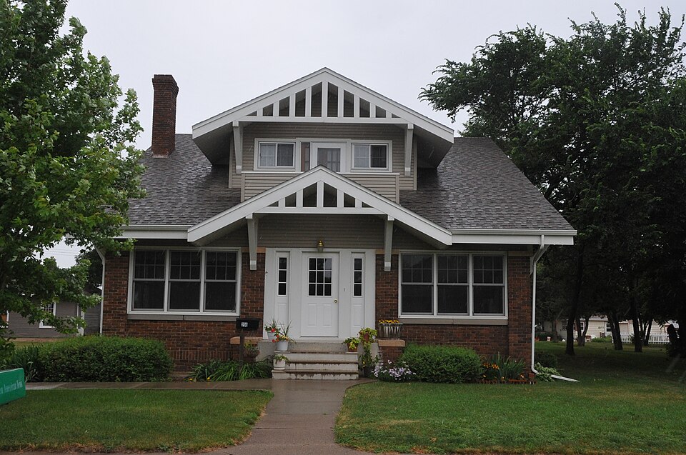 Photograph of D.H. and Leah Curran House