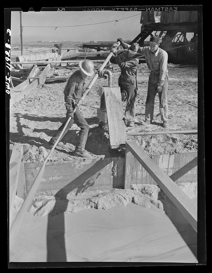 Andrews County, Texas. Derrick builders at lunch