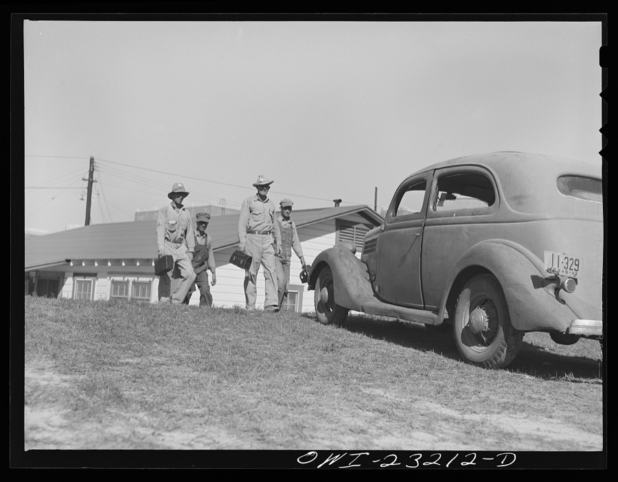 Lufkin, Texas. Southland paper mill. Paper mill workers who have a car sharing plan