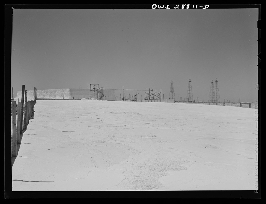 Freeport Sulphur Company, Hoskins Mound, Texas. Sulphur wells and vat