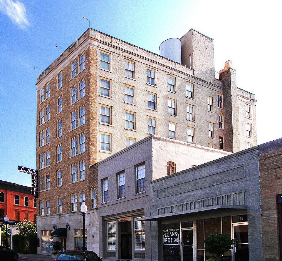 Photograph of LaSalle Hotel