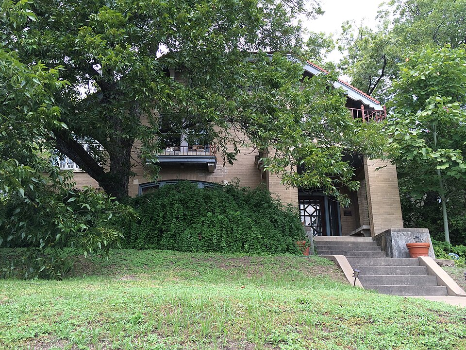 Photograph of Kurt and Meta Schmedes House
