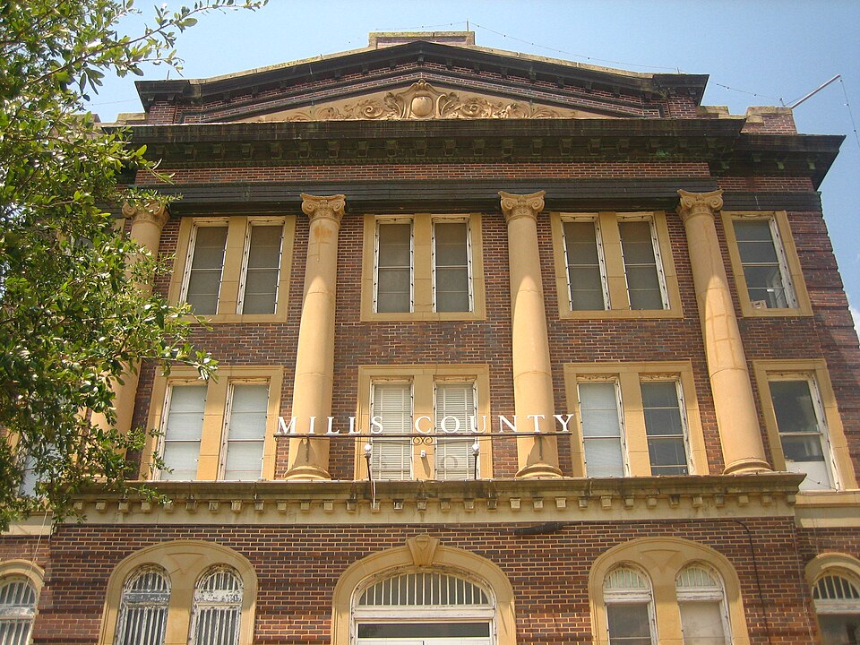 Photograph of Mills County Courthouse