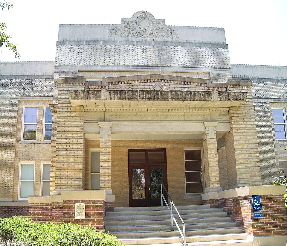 Photograph of Refugio County Courthouse