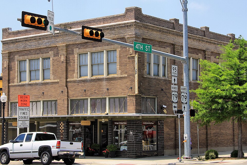 Photograph of Preslar-Hewitt Building