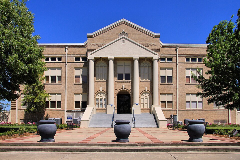 Photograph of San Jacinto County Courthouse
