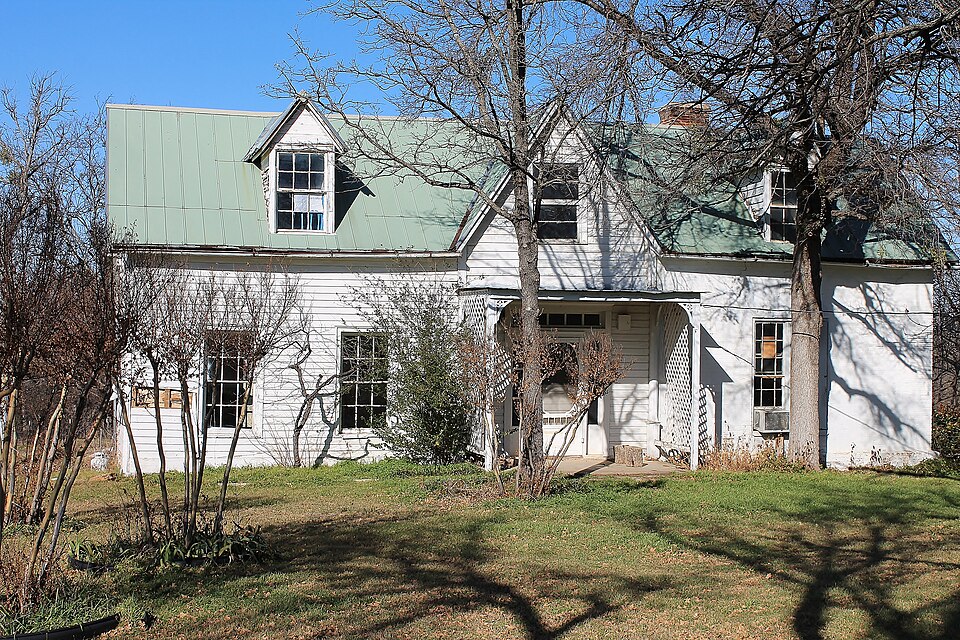 Photograph of Ralph Sandiford and Julia Boisseau Man House