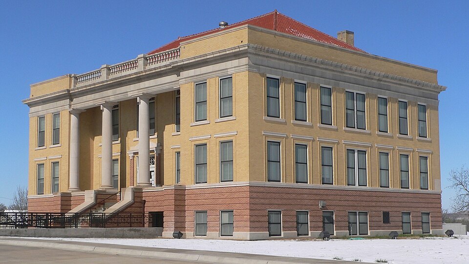 Photograph of Roberts County Courthouse