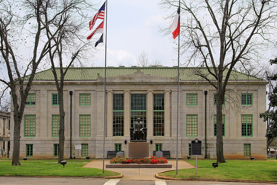 Photograph of San Augustine County Courthouse and Jail