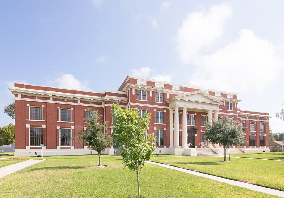 Photograph of Trinity County Courthouse Square