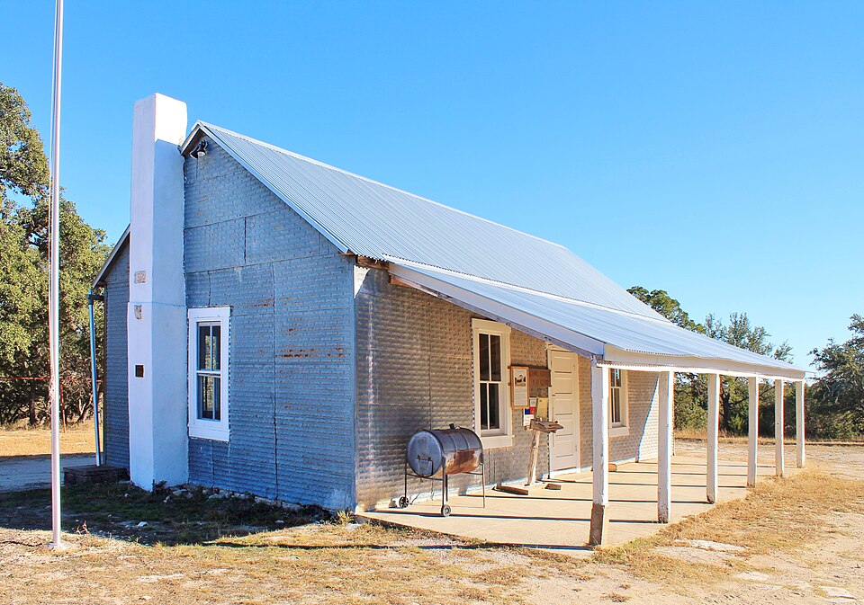 Photograph of Cave Creek School