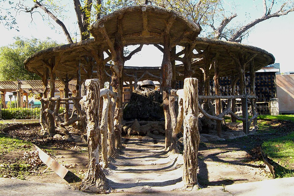 Photograph of Fountain at Alamo Cement Company