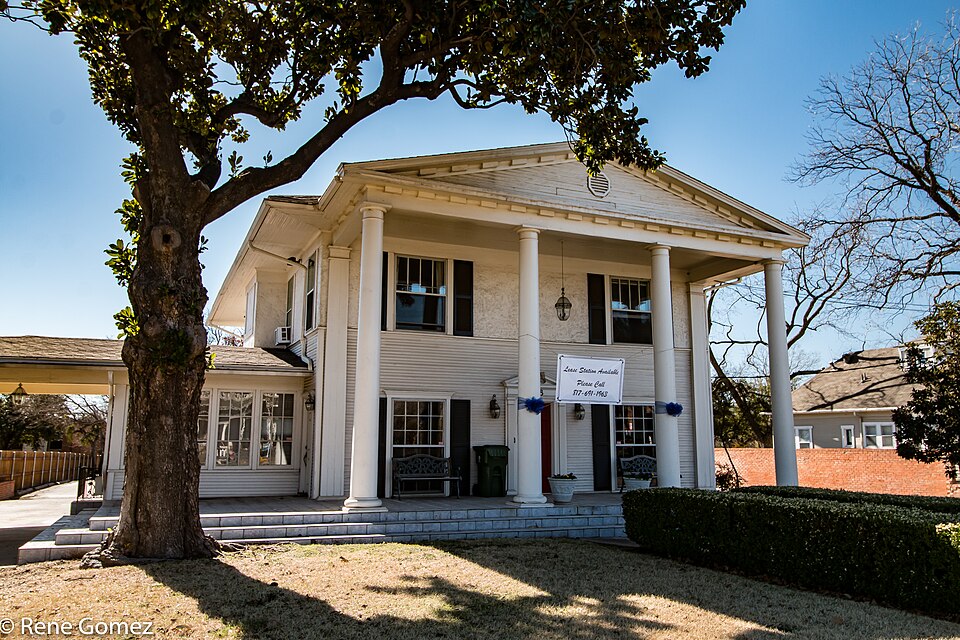 Photograph of Vaught House